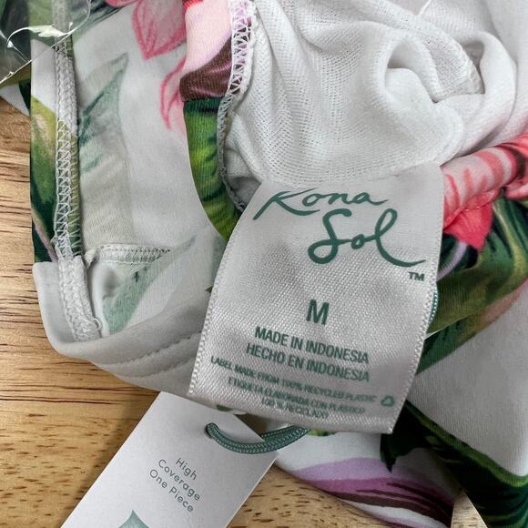 Kona Sol Women's White Floral Print Off Shoulder Swimsuit - Size Medium - NWT - Picture 2 of 9